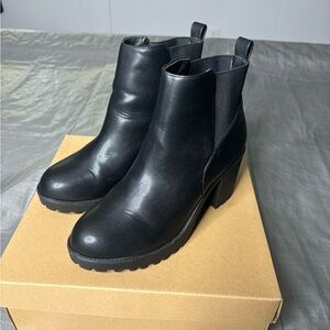 Urban Outfitters Black Heeled Chelsea Boots